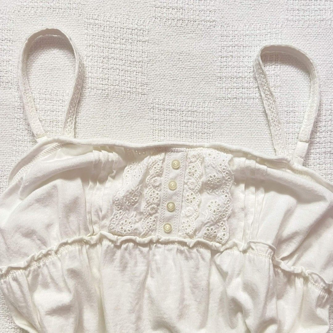 2000s white lace babydoll top (Category: Sleeveless) located in Rizal. Submitted by urkoala (Listing ID 1454269552, Image 2). Description: - fits small - adjustable straps.