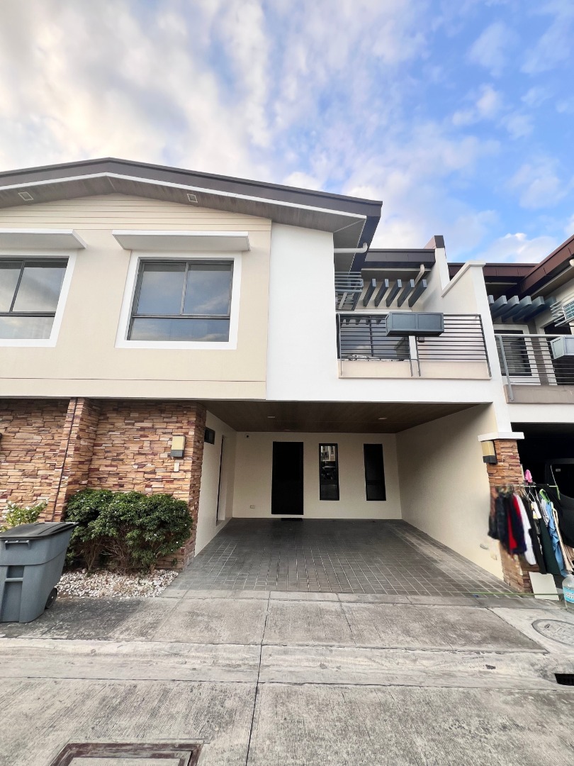 (Category: ) located in . Submitted by kbmrealty (Listing ID 1454259078, Image 1). Description: .