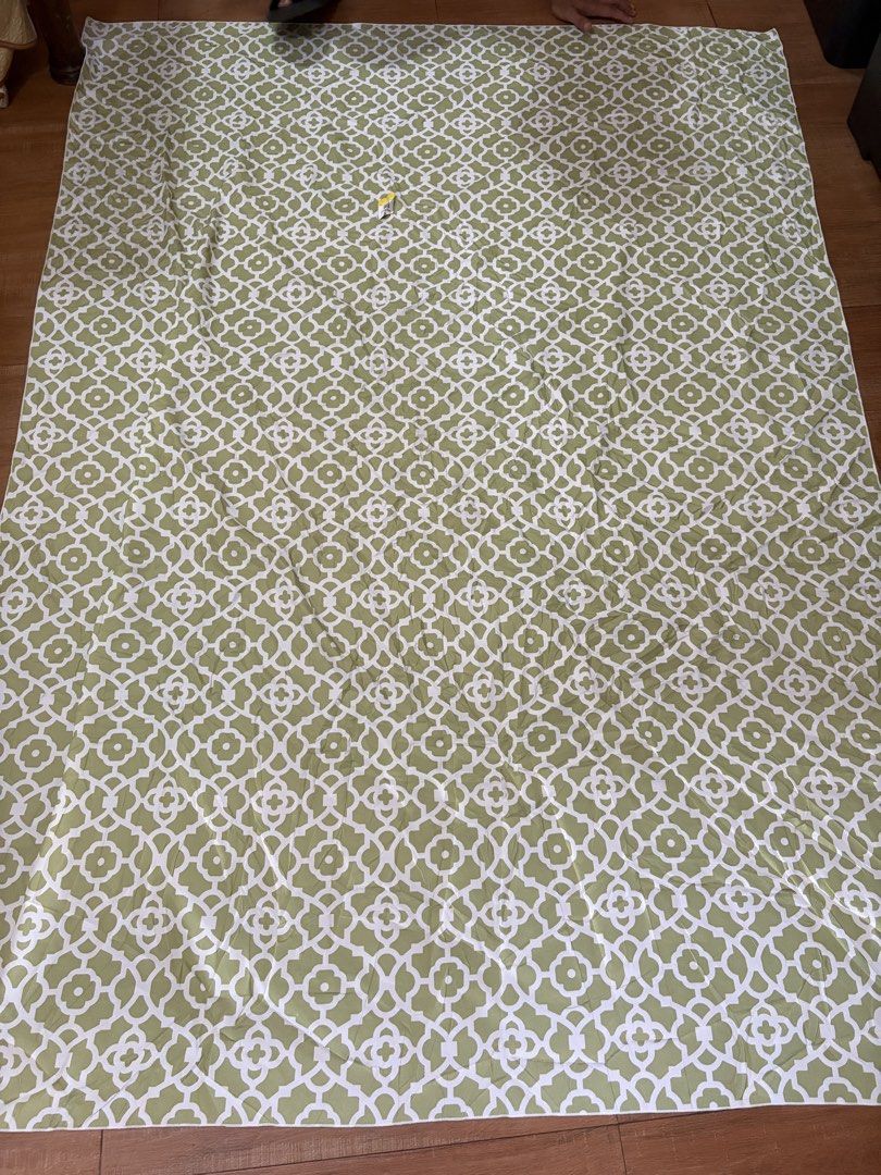 58”x80 table cover (Category: Carpets, Mats & Flooring) located in Dipolog. Submitted by playmatesfriend.ph (Listing ID 1454303191, Image 1). Description: .