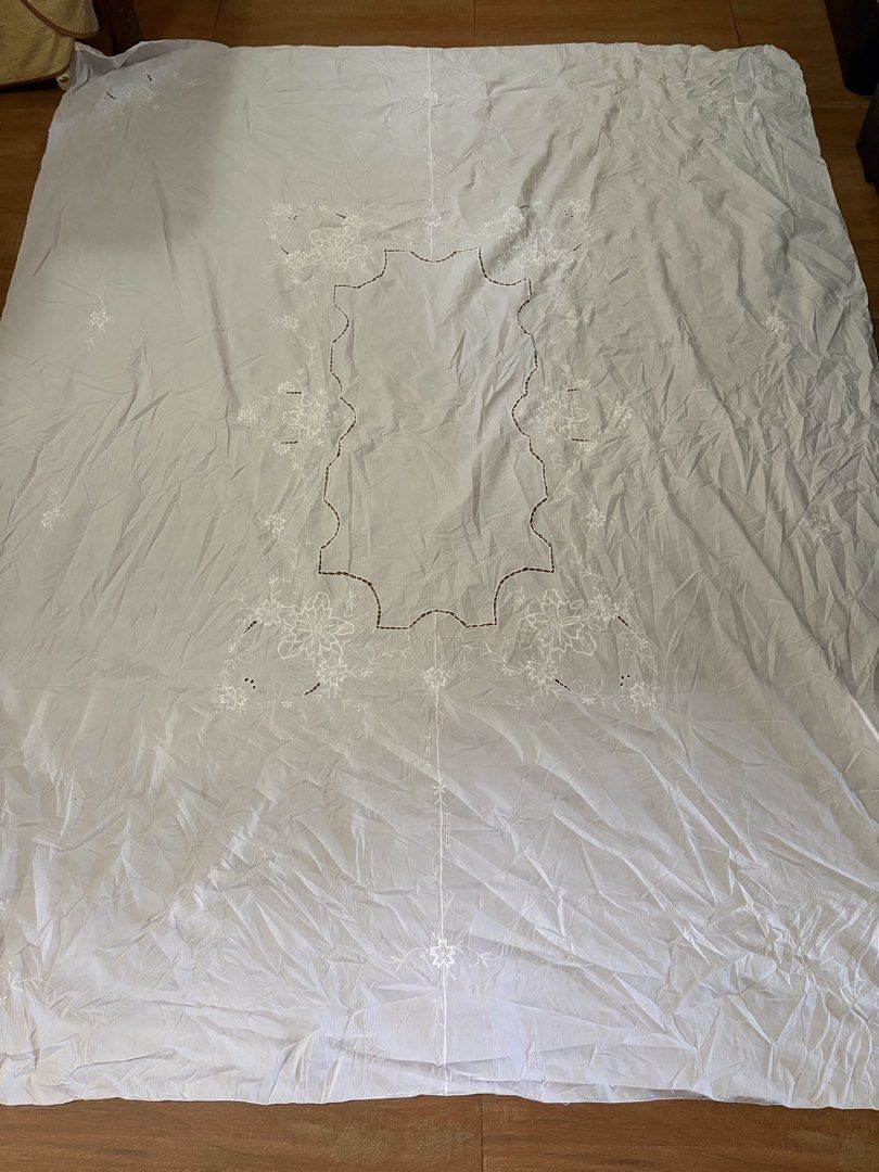 66”x82” table cover (Category: Other Home Decor) located in Dipolog. Submitted by playmatesfriend.ph (Listing ID 1454302802, Image 3). Description: .