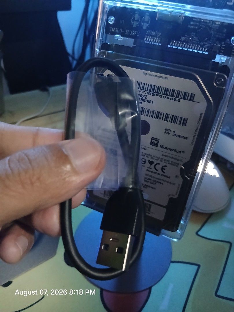 750GB EXTERNAL HARD DRIVE USB 3.0 (Category: Hard Disks & Thumbdrives) located in Quezon City. Submitted by rrgc1985 (Listing ID 1454305400, Image 2). Description: Samsung drive inside With USB cord 100% Health 100% Performance No issue whatsoever Compatible with: Windows Linux MacOS Android iPhone (type C port) Playstation XBOX Smart TV I'm a highly rated seller here at the marketplace but if you have trust issues, you can pickup the item at my 