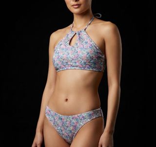(Category: ) located in . Submitted by lucylondonsshop (Listing ID 1454286838, Image 1). Description: .