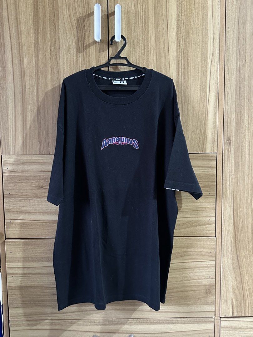 AAPE Unvs Shirt (Category: Tshirts & Polo Shirts ) located in Pasay City. Submitted by lostcabinet (Listing ID 1454226420, Image 2). Description: Bought at the Aape Store in Dubai Mall last Christmas RFS: Too big.