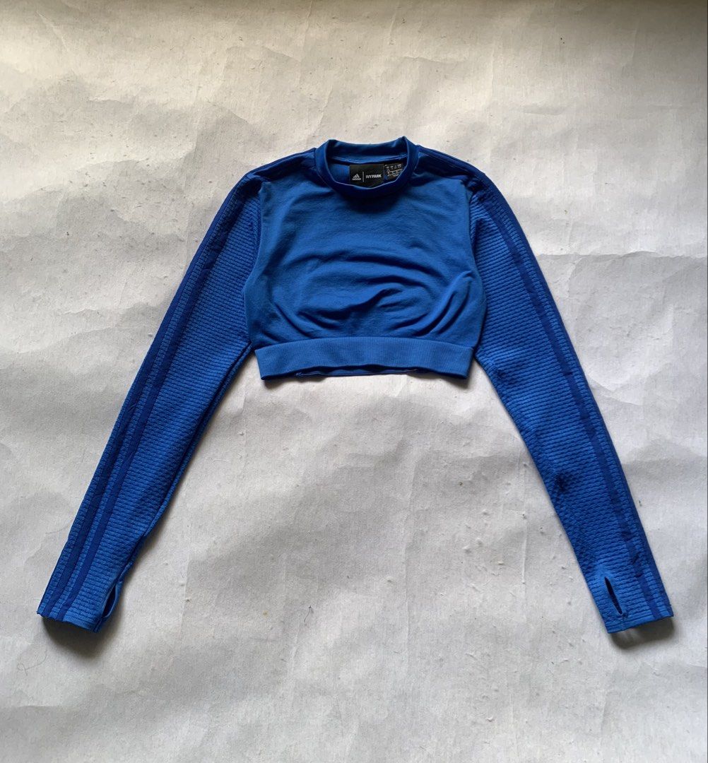 Adidas Croptop Ivy Park (Category: Coats, Jackets and Outerwear) located in Claveria. Submitted by plasticcase__ (Listing ID 1454363750, Image 1). Description: .