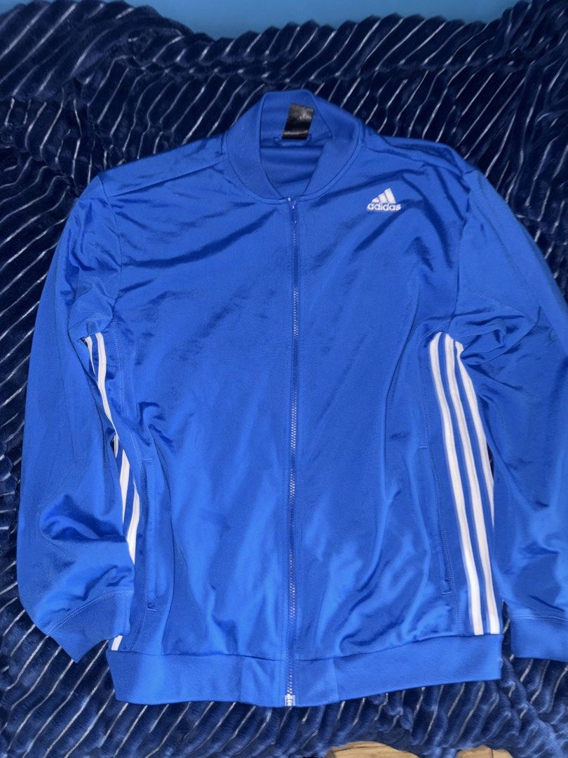 Adidas track jacket full-zip (Category: Coats, Jackets and Outerwear) located in Manila. Submitted by weaniceteee (Listing ID 1454255474, Image 1). Description: - No stains - PM for ww and dimes.