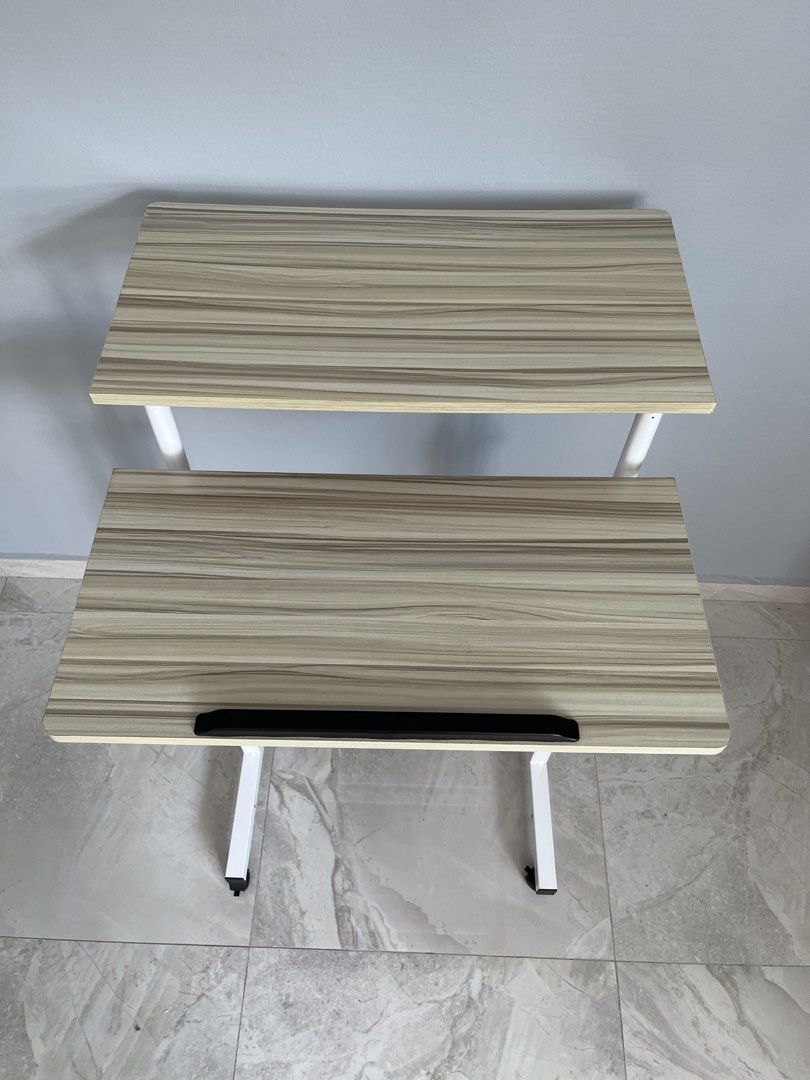 Adjustable Computer Table (Category: Tables & Sets) located in Singapore. Submitted by hsohpt (Listing ID 1454214087, Image 2). Description: .