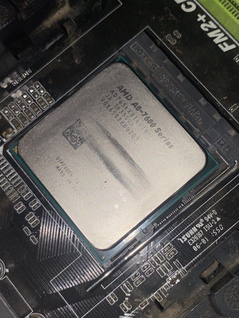 AMD A8-7600 + EMAXX FM2+ Motherboard Bundle (Category: Computer Parts) located in San Juan City. Submitted by johnlloyd25 (Listing ID 1454322875, Image 2). Description: Inclusions: * AMD A8-7600 APU * EMAXX EMX-A70FM2+iCafe motherboard * CPU already installed * CPU Fan(old) Specifications: * AMD A8-7600 * FM2+ socket * DDR3 RAM support * PCIe 3.0 * USB 3.0 * Integrated Radeon graphics 💰 Price: ₱2,500 negotiable Shipping available, buyer’s expens