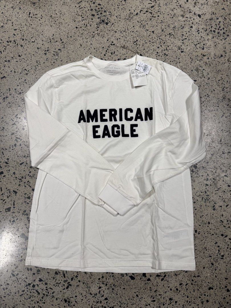 AMERICAN EAGLE Longsleeves (Category: Hoodies) located in Manila. Submitted by rb.declutters (Listing ID 1454346073, Image 1). Description: .