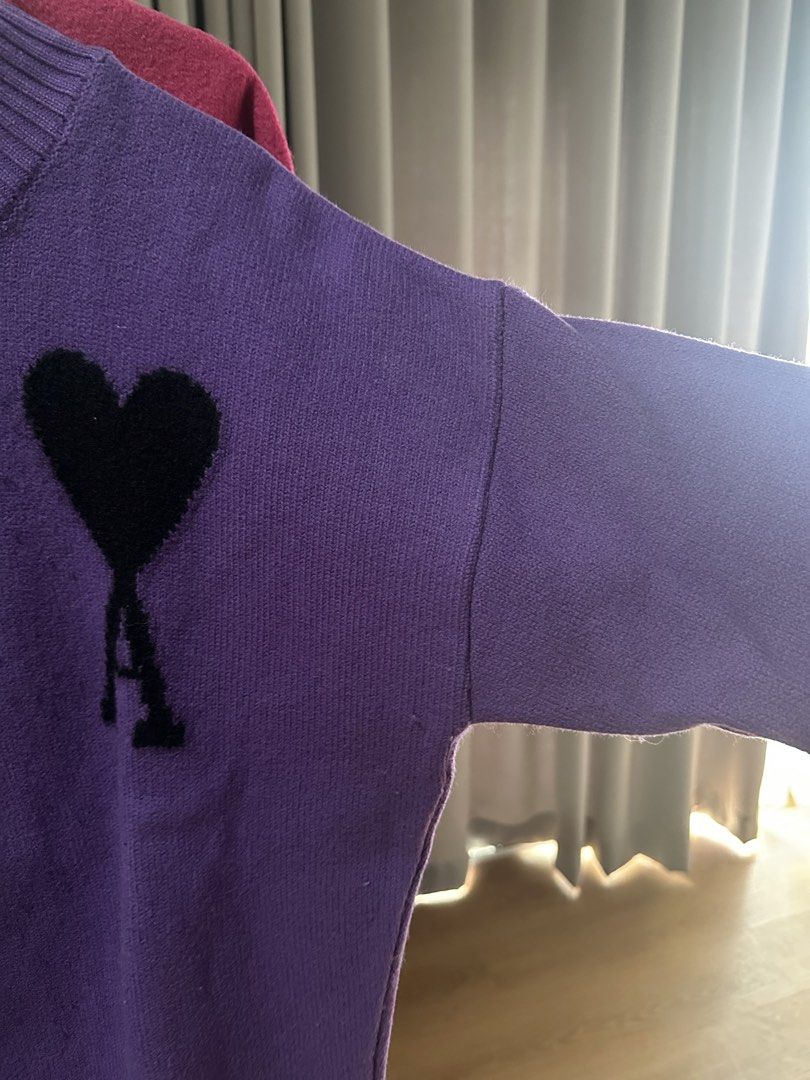 AMI Pull over Authentic (Category: Coats, Jackets and Outerwear) located in San Fernando. Submitted by clean_up_closet (Listing ID 1454198845, Image 3). Description: use only once.. in good used condition .