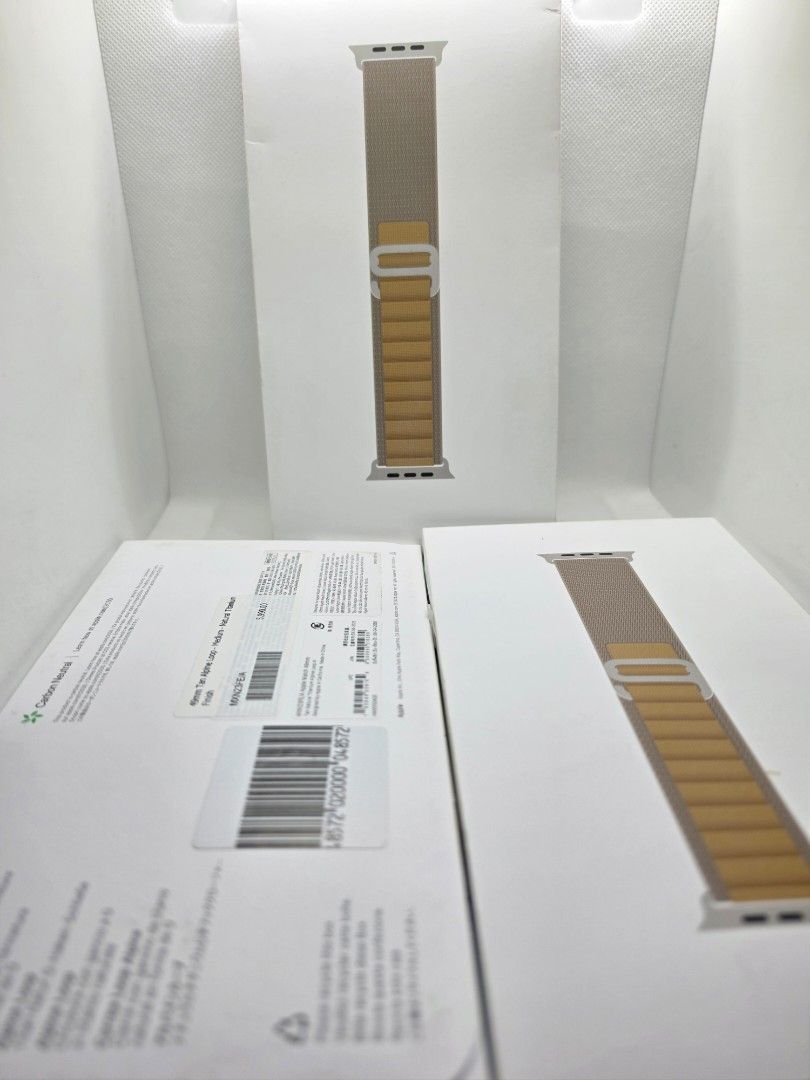 Apple watch band alpine loop 49mm medium (Category: Wearables & Smart Watches) located in Las Pinas. Submitted by jhered (Listing ID 1454216595, Image 1). Description: Sale Brandnew Original Sealed Colors : olive, dark green and tan Sale for 2500 Las pinas area.