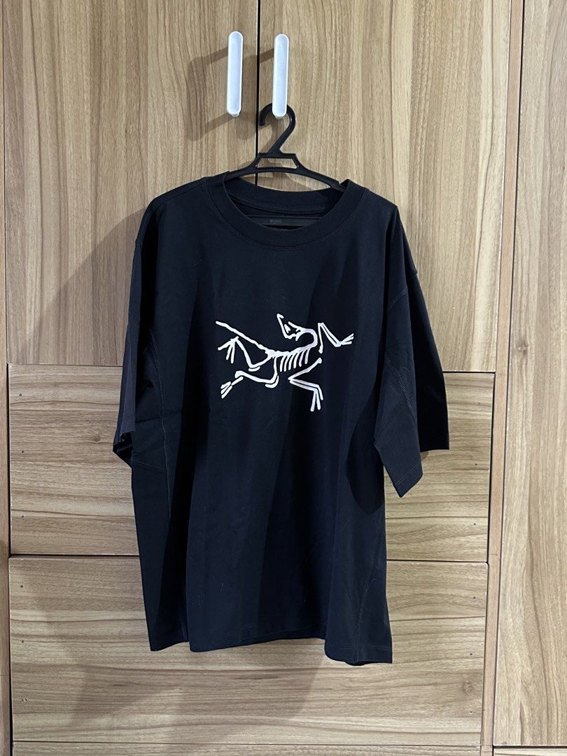 Arcteryx Womens Shirt (Category: Shirts) located in Pasay City. Submitted by lostcabinet (Listing ID 1454226578, Image 1). Description: .