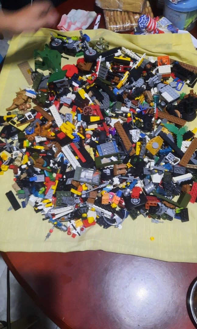 Assorted "Lego like" Bricks Bundle - Great for Building (Category: Lego & Building Sets) located in Valenzuela. Submitted by brightsky7 (Listing ID 1449042880, Image 1). Description: Sobrang dami na nyan para sa 499, pm for more info LEGO LIKE PO, NOT LEGO BRAND PERO SA TRINOMA & SM DEPARTMENT STORE GALING LAHAT 😄 - Assorted - Endless building possibilities for kids and adults. - Provides hours of creative fun. - Goods for kids.
