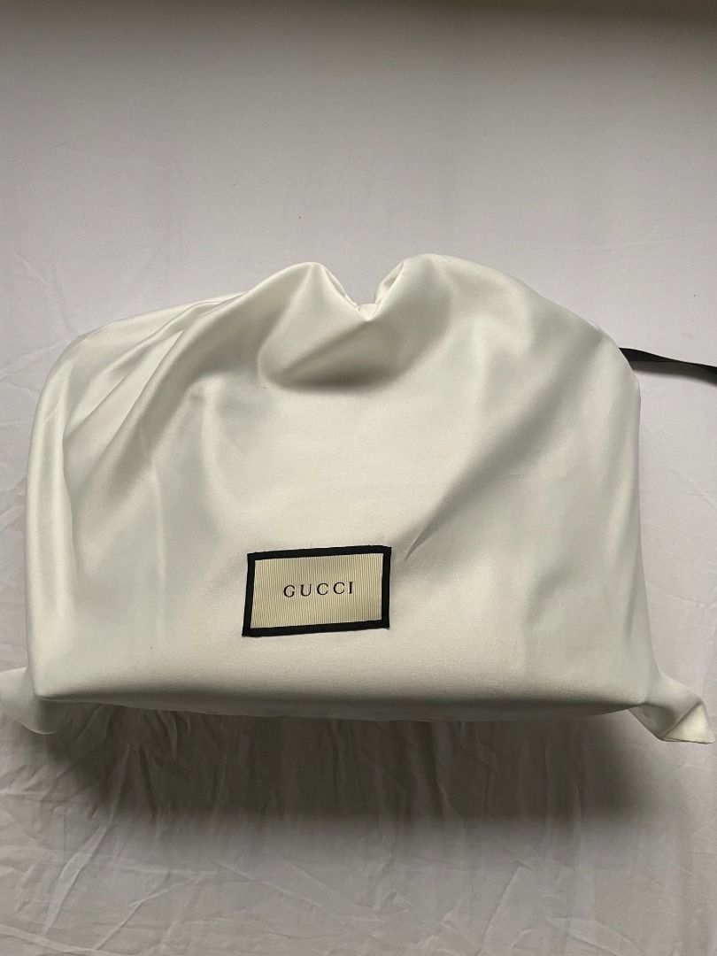 Authentic Gucci Microguccissima Margaux Convertible Satchel (Category: Luxury Bags & Wallets) located in Caloocan City. Submitted by grandtiger_aeaf1d (Listing ID 1454283880, Image 3). Description: A timeless Gucci piece that converts from a top-handle satchel to a shoulder bag via the detachable strap. The micro GG embossing and gold-tone hardware are in excellent shape. Minor signs of use consistent with 10 uses — nothing that detracts from the