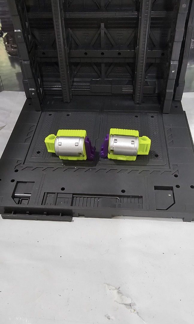 Authentic Hasbro Combiner Wars Titan Class Devastator Parts Out - Mix Master Arms (Category: Action & Battle Toys) located in Baguio. Submitted by bitsbaguio (Listing ID 1454246170, Image 2). Description: - This is from Authentic Hasbro Combiner Wars Titan Class Devastator - Mix Master/Cement Mixer Arms - Great replacement for missing or broken parts - Will best fit the 2015 Figure from HASBRO Combiner Wars Devastator Titan Class [your risk if yo