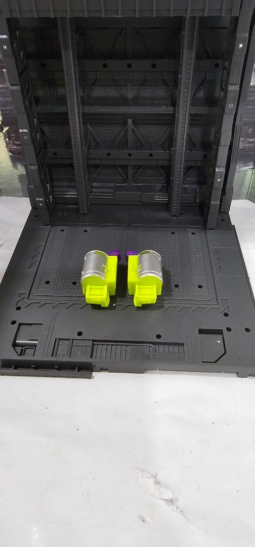 Authentic Hasbro Combiner Wars Titan Class Devastator Parts Out - Mix Master Arms (Category: Action & Battle Toys) located in Baguio. Submitted by bitsbaguio (Listing ID 1454246170, Image 1). Description: - This is from Authentic Hasbro Combiner Wars Titan Class Devastator - Mix Master/Cement Mixer Arms - Great replacement for missing or broken parts - Will best fit the 2015 Figure from HASBRO Combiner Wars Devastator Titan Class [your risk if yo