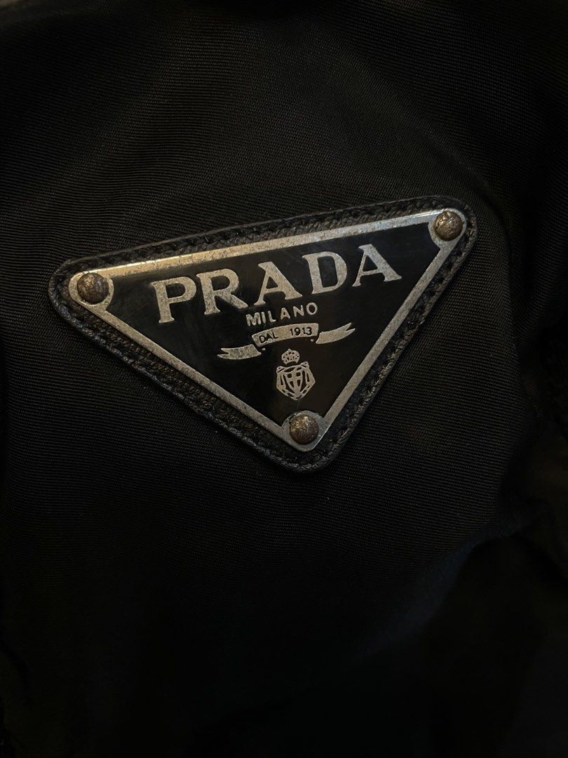 Authentic prada duffle bag big size (Category: Luxury Accessories) located in Cavite. Submitted by ohmie23 (Listing ID 1454188310, Image 2). Description: Authentic prada duffle bag big size.