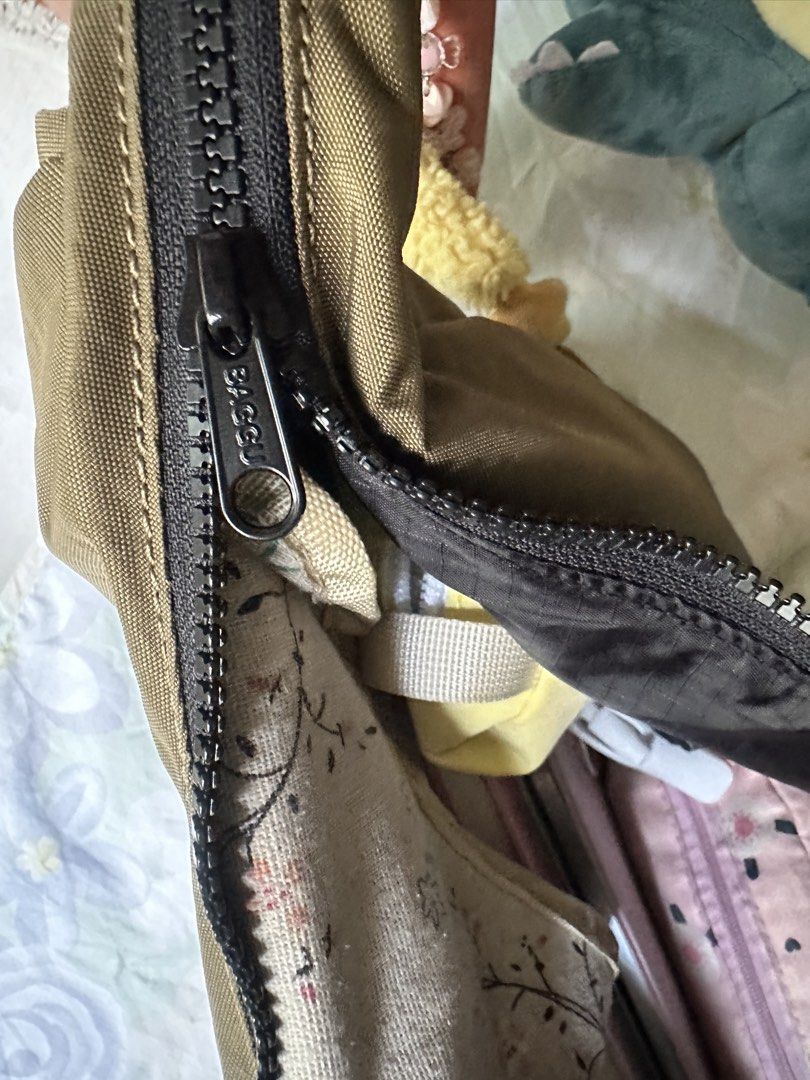 Baggu Nylon bag in Seaweed (Category: Shoulder Bags) located in Imus. Submitted by stufftodeclutter (Listing ID 1454359786, Image 3). Description: Selling bc nagsawa na akoo sa style huhu pero no flaws at all! .