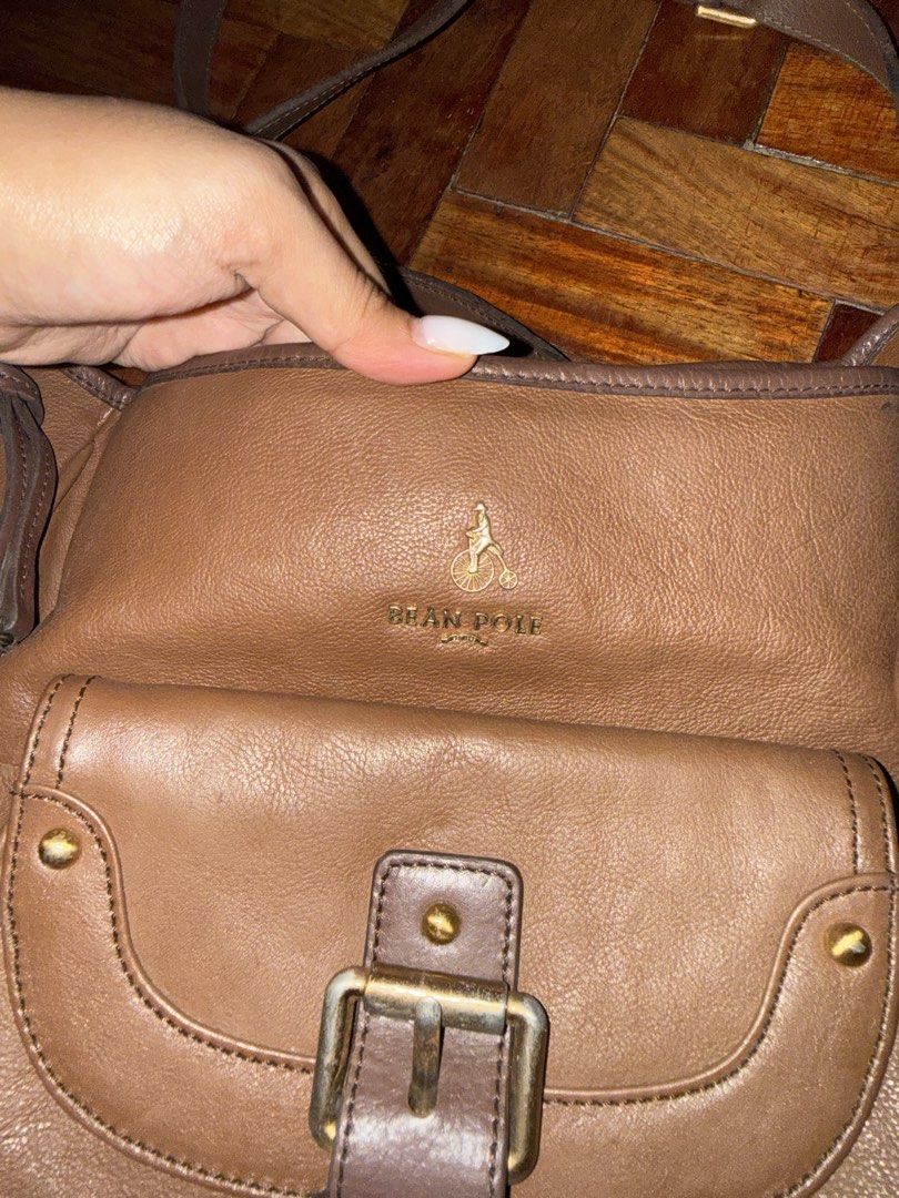 Bean Pole Leather Bag (Category: Shoulder Bags) located in Cainta. Submitted by veronicasdeclutter (Listing ID 1454284857, Image 2). Description: .