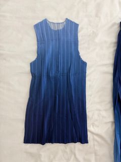 (Category: ) located in . Submitted by so__chic (Listing ID 1454225704, Image 1). Description: .