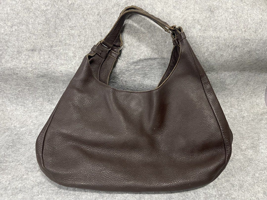 bottega veneta (Category: Announcements) located in Calamba. Submitted by thriftingoverload (Listing ID 1454313652, Image 2). Description: plus shipping fee.