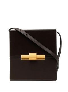 (Category: ) located in . Submitted by houseoftrends_ (Listing ID 1454314999, Image 1). Description: .