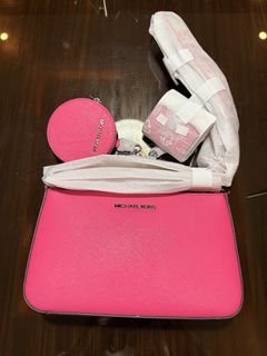 (Category: ) located in . Submitted by closet-loop (Listing ID 1454200821, Image 1). Description: .