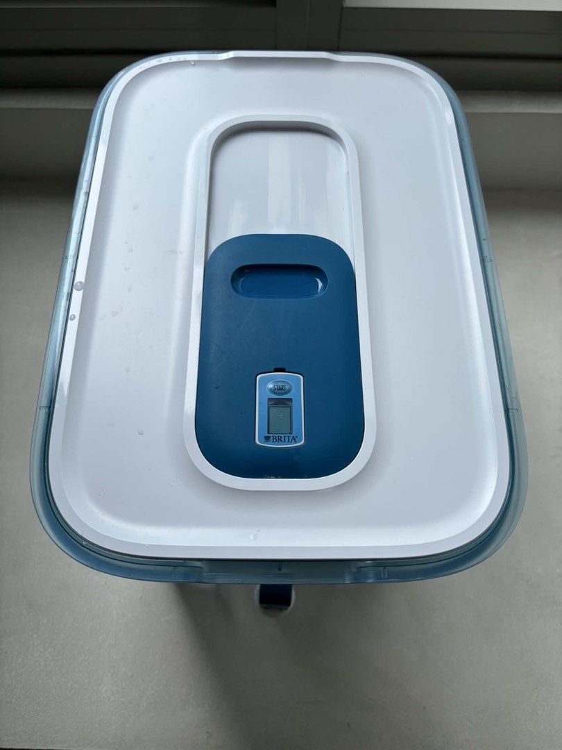 Brita Flow 8.2L Water filter tank (Category: Water Purifiers & Dispensers) located in Manila. Submitted by possh (Listing ID 1454171644, Image 3). Description: Message for more photos .