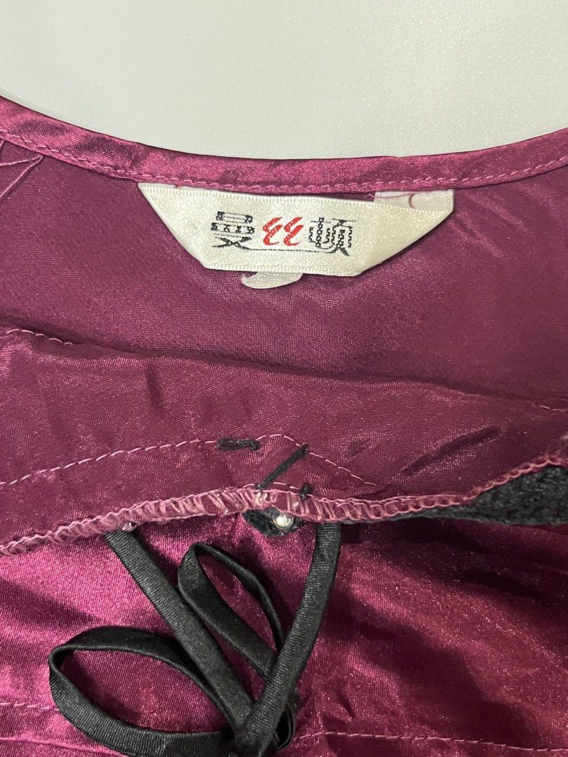 Burgundy Satin Camisole Top (Category: Sleeveless) located in Bayambang. Submitted by chailunaa (Listing ID 1454231568, Image 3). Description: size: small to med mop: gcash mod: j&t 📍pangasinan.