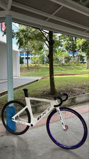 (Category: ) located in . Submitted by ginabikes (Listing ID 1454270507, Image 1). Description: .