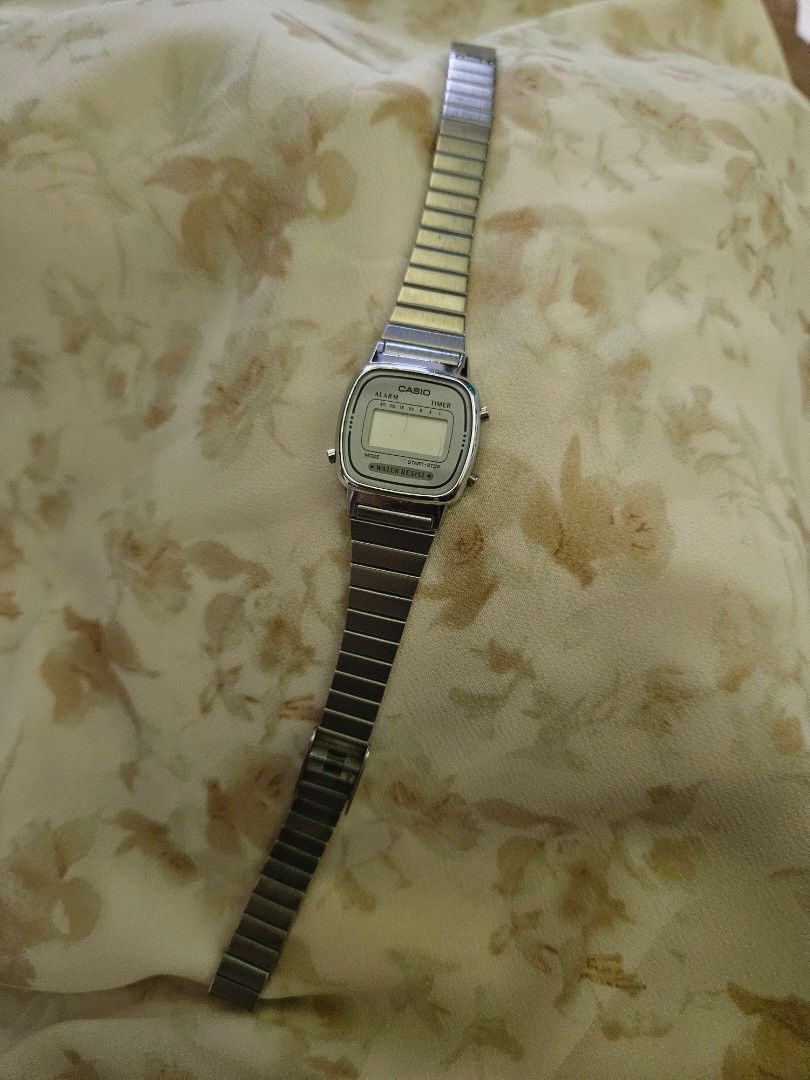 Casio Digital Watch Stainless Steel Band (Category: Women's Watches) located in Mandaluyong City. Submitted by jianallison (Listing ID 1454298330, Image 1). Description: - Classic Casio digital watch - Stainless steel expansion band - Simple and functional design - Displays time and date - Battery operated - Ideal for everyday wear - A timeless accessory.