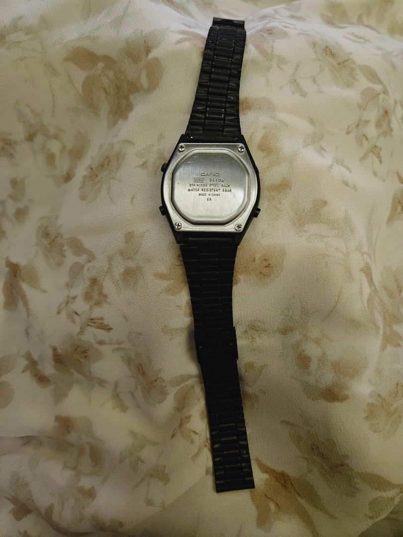 Casio Illuminator Digital Watch Black Metal Strap (Category: Men's Watches) located in Mandaluyong City. Submitted by jianallison (Listing ID 1454298331, Image 2). Description: - Classic Casio digital watch - Black metal strap - Illuminator feature for dark readability - Displays day, date, and time - Simple, reliable, and great for everyday wear.