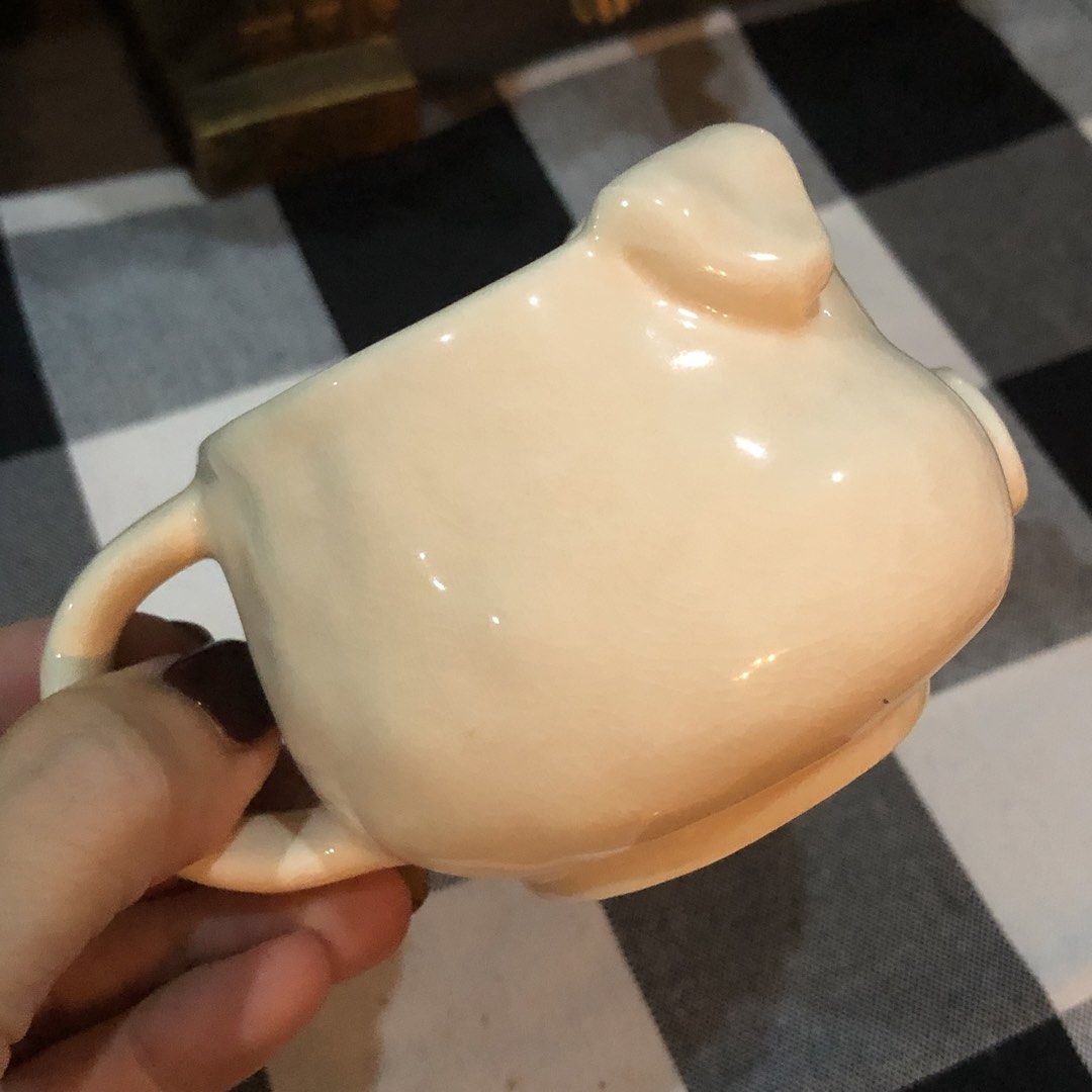 CERAMIC NOVELTY COLLECTIBLE PIG COFFEE MUG (Category: Dinnerware & Cutlery) located in Quezon City. Submitted by kitsune.treasures (Listing ID 1454316434, Image 3). Description: *First to pay policy! *1 day reservation only. Failure to pay on time, auto cancel. 📍Quezon City * MOD: J&T | Lalamove * MOP: GCASH | BPI 📦ON HAND AND READY TO SHIP! CONDITION: WHAT YOU SEE IS WHAT YOU GET. Dimensions: Kindly check the photos for the actual measurements