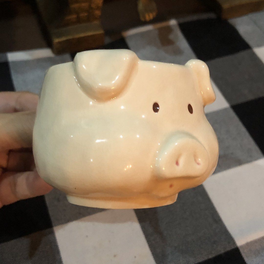 CERAMIC NOVELTY COLLECTIBLE PIG COFFEE MUG (Category: Dinnerware & Cutlery) located in Quezon City. Submitted by kitsune.treasures (Listing ID 1454316434, Image 2). Description: *First to pay policy! *1 day reservation only. Failure to pay on time, auto cancel. 📍Quezon City * MOD: J&T | Lalamove * MOP: GCASH | BPI 📦ON HAND AND READY TO SHIP! CONDITION: WHAT YOU SEE IS WHAT YOU GET. Dimensions: Kindly check the photos for the actual measurements