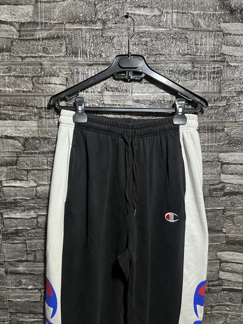 Champion Script Sweatpants (Category: Joggers) located in Manila. Submitted by flex_curation (Listing ID 1454316416, Image 3). Description: 30-34W 38L IN VERY GOOD CONDITION AND IN PRESENTABLE CONDITION BACOOR CAVITE LOC.
