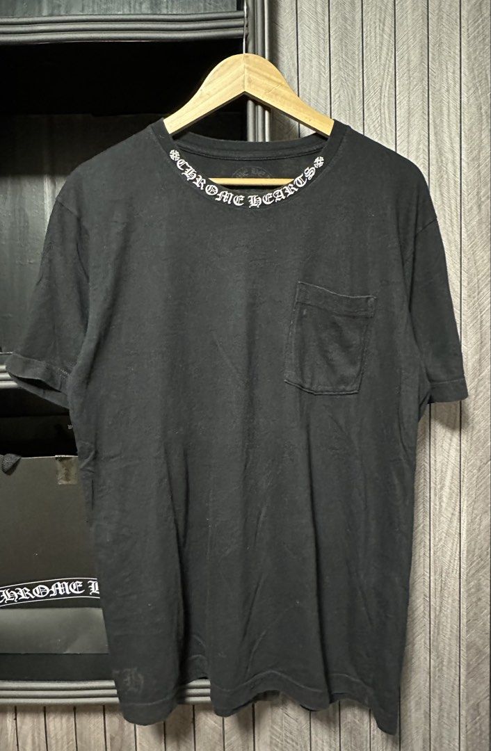 Chrome hearts tee (Category: Luxury Apparel) located in Atok. Submitted by fullroom.dgs (Listing ID 1454339685, Image 1). Description: Chrome hearts tee good condition authentic large.