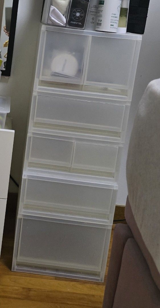 Clear Plastic Stackable Storage Drawer Unit (Category: Storage Boxes & Baskets) located in Singapore. Submitted by mamamia35 (Listing ID 1454218210, Image 1). Description: Muji clear plastic drawer unit for organizing small items. Semi-transparent drawers. Customizable storage..