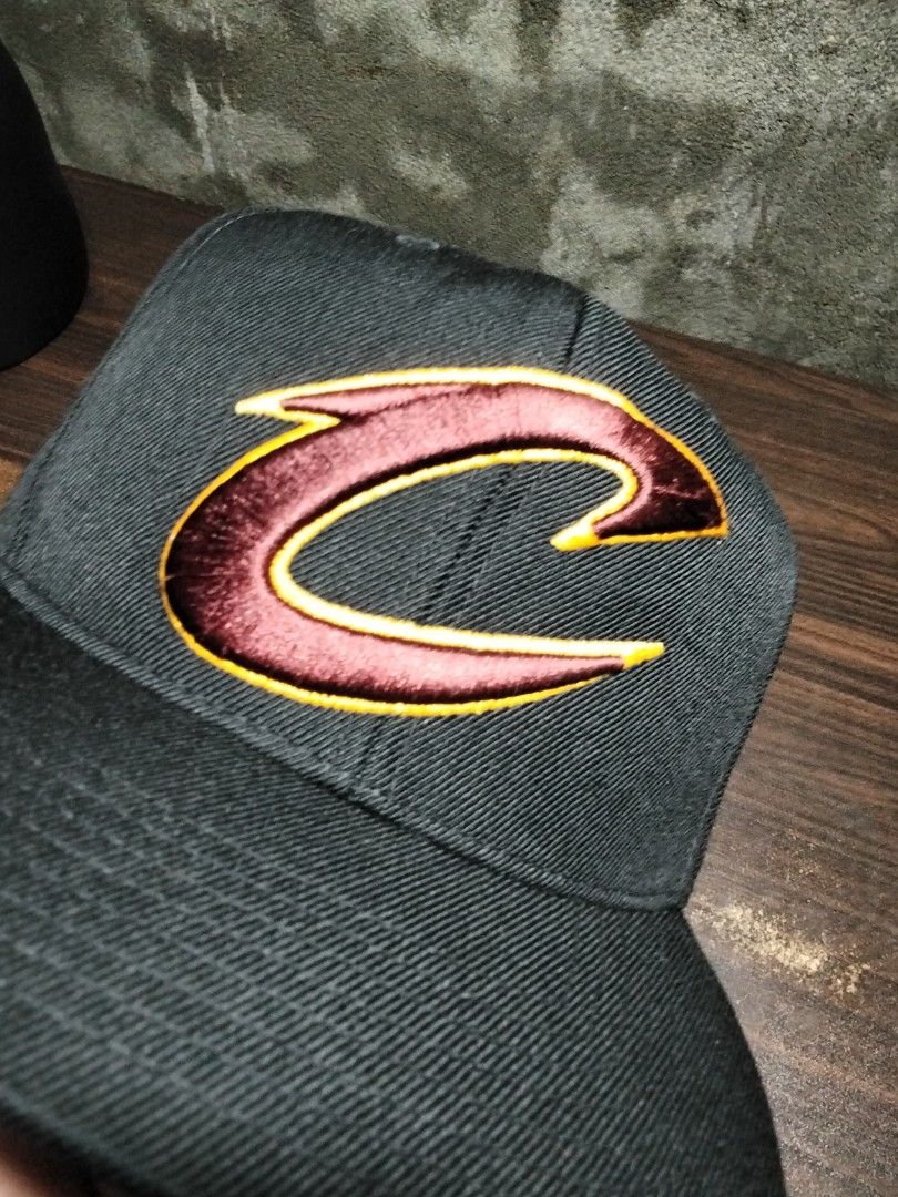 Cleveland snapback by Mitchell and ness (Category: Caps & Hats) located in Davao. Submitted by thrft2jerusalem (Listing ID 1454327211, Image 2). Description: 10/10 color rate adult size pwede tayo lipat sa main account para Maka Pag vouch sa ikakapanatag mo DAVAO CITY LOCATION WE CAN SHIP NATIONWIDE THRU. -JNT &LBC payment first policy payment method -gcash -bank transfer.