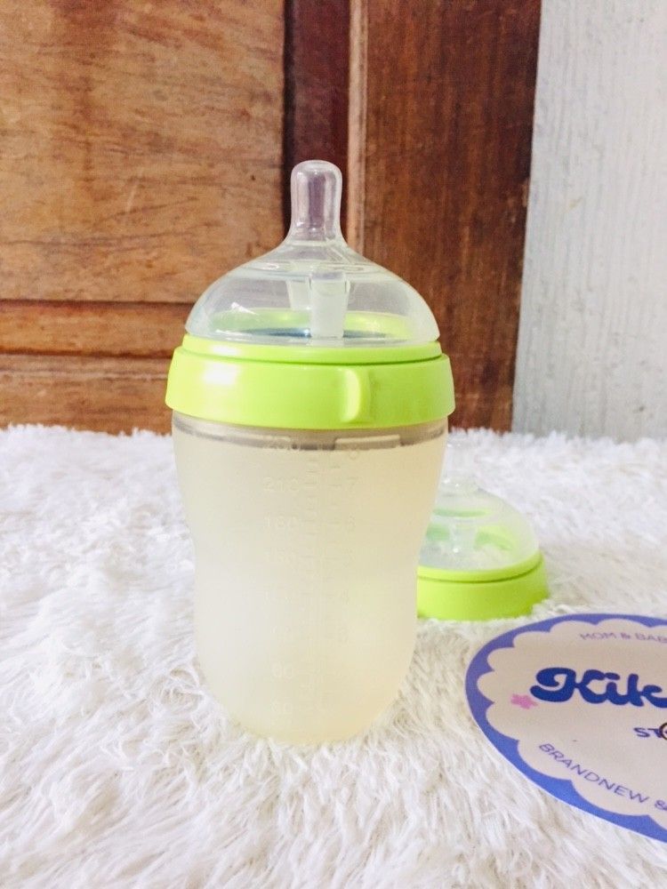 Comotomo 8oz (Category: Breastfeeding & Bottle Feeding) located in Manila. Submitted by kikay.store.ph30 (Listing ID 1454260374, Image 2). Description: ❗NEW ARRIVAL❗🇱🇷 Comotomo 8oz with extra teats Condition : likenew Price: 380 MOP: GCASH, BDO, MOD: SCO FOR SHIPPING PURPOSE, BUS SHIPPING, JNT, LBC ♥️ 1 day reservation ONLY ♥️ No to rush shipping ♥️ No free shipping ♥️ No return no exchange ♥️ No to long reservation, Location: tuguegarao cagaya