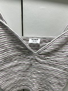 (Category: ) located in . Submitted by justsellmypreloved (Listing ID 1454201677, Image 1). Description: .