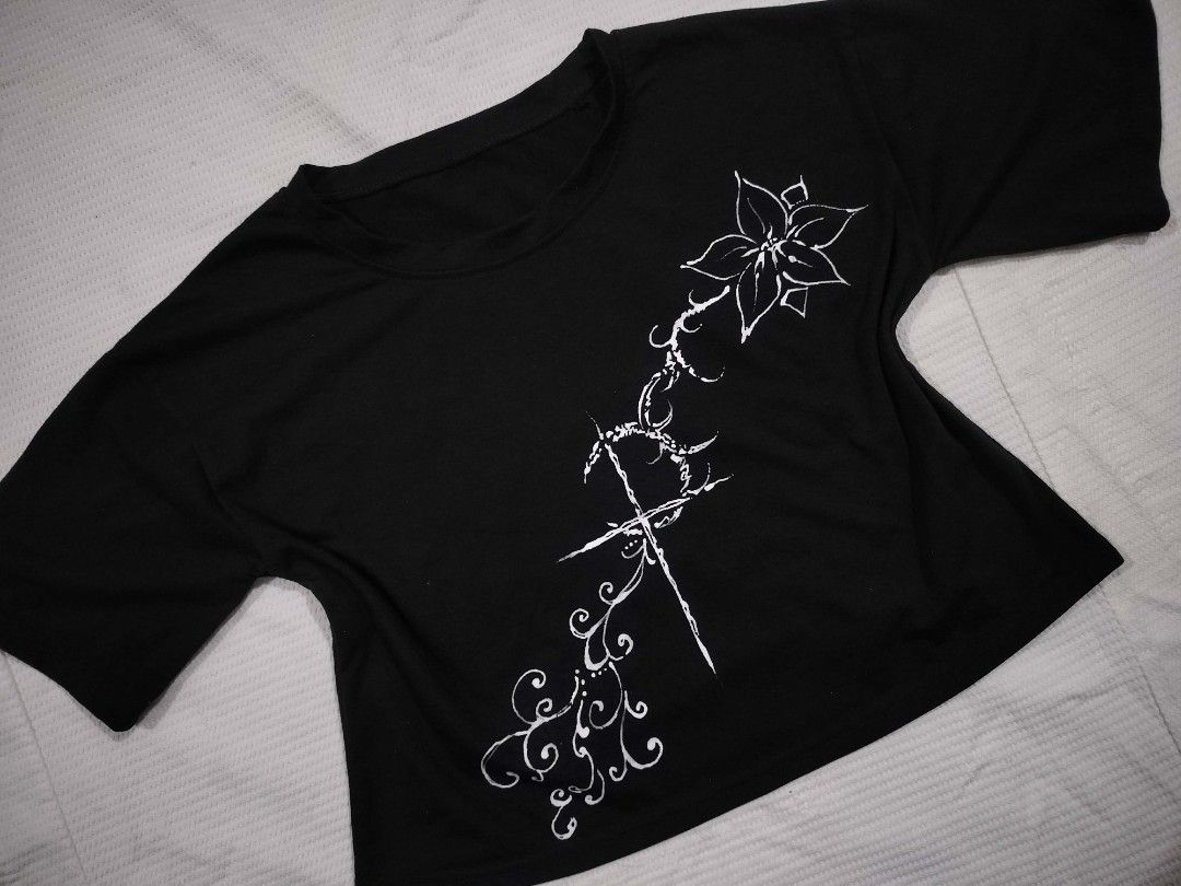 Custom painted cropped y2k alt top (Category: Others Tops) located in Baguio. Submitted by nnthnnth (Listing ID 1454289760, Image 1). Description: dm for deets.