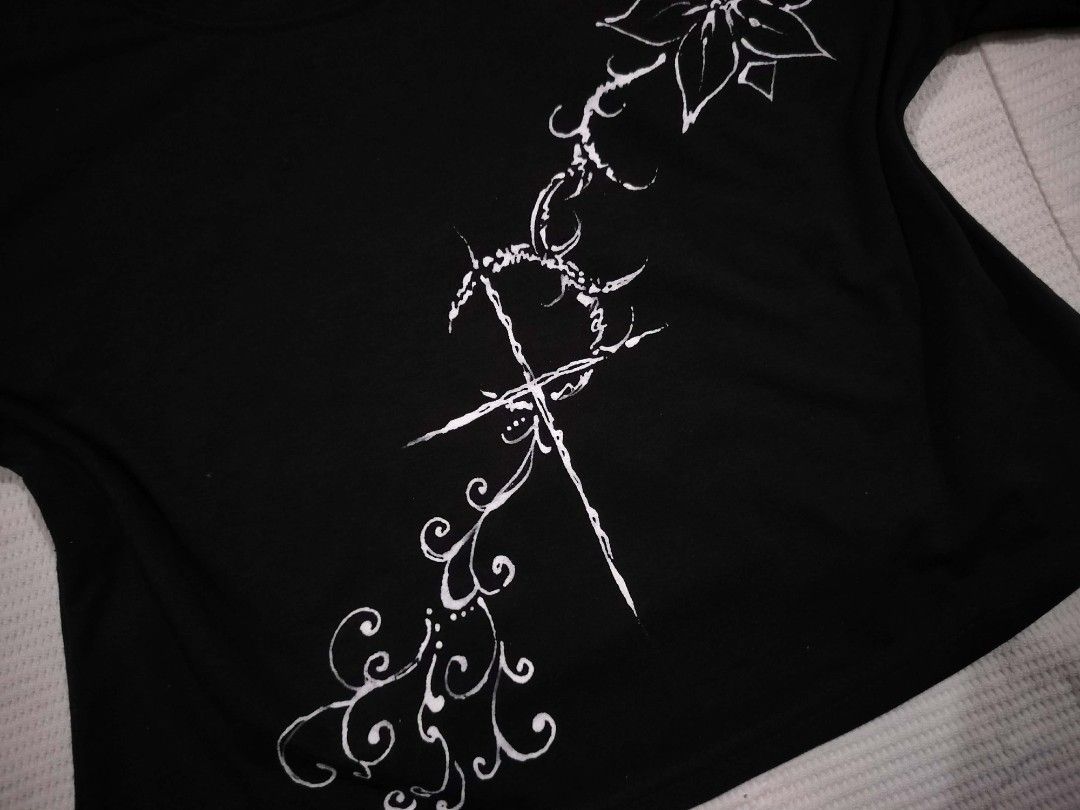 Custom painted cropped y2k alt top (Category: Others Tops) located in Baguio. Submitted by nnthnnth (Listing ID 1454289760, Image 3). Description: dm for deets.