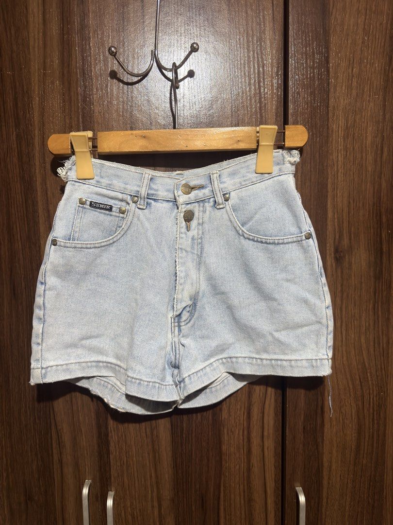 Denim Short (Category: Shorts) located in Cavite. Submitted by rrppreloved (Listing ID 1454197807, Image 1). Description: Can fit 25-26in waistline.