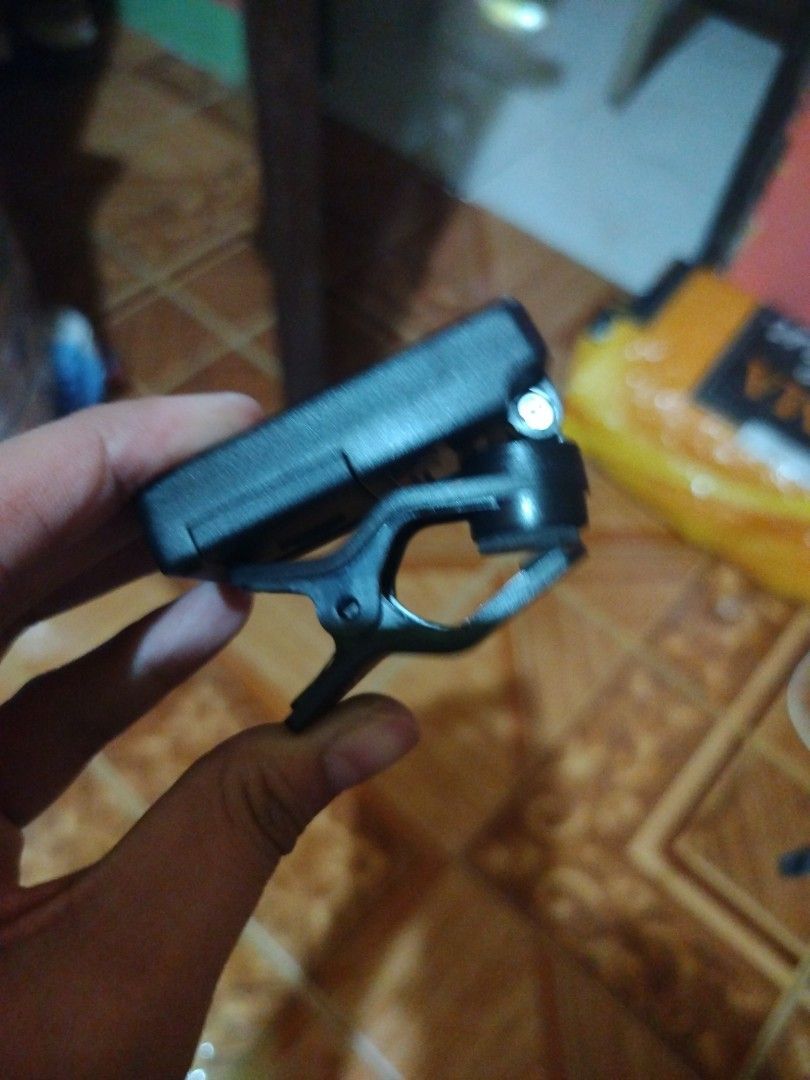 ENO ET-31GZ Clip-on Tuner (Category: Soundbars, Speakers & Amplifiers) located in Bauang. Submitted by khaikhur (Listing ID 1454316006, Image 3). Description: - ENO ET-31GZ clip-on tuner - Works for guitar and other instruments - Simple to use: just clip it on - Clear display for easy tuning - Ideal for practice sessions and live performances - Ensure your instrument sounds its best - Gcash/ Bank transfer.