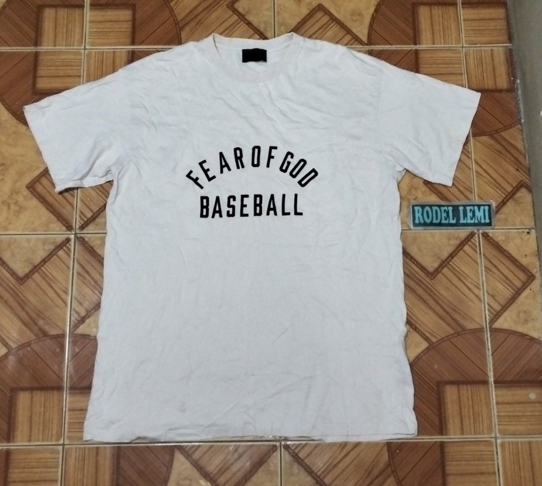 Fear of god (Category: Tshirts & Polo Shirts ) located in Bulacan. Submitted by ryldeal030912 (Listing ID 1454204399, Image 2). Description: excellent condition xl 25" width 32" lenght.