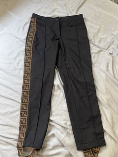 (Category: ) located in . Submitted by pettycloset (Listing ID 1454231147, Image 1). Description: .