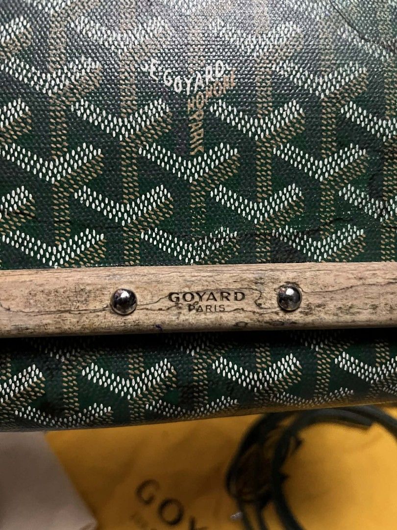 Goyard (Category: Luxury Bags & Wallets) located in Alburquerque. Submitted by nashper (Listing ID 1454363771, Image 3). Description: .