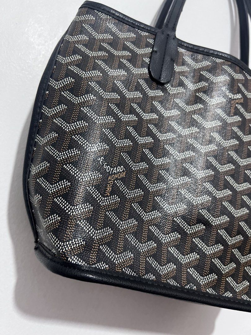 Goyard Saint louis Tote Bag (Category: Tote Bags) located in Antipolo. Submitted by tmba1920 (Listing ID 1454313868, Image 3). Description: Goyard Artois Tote Bag Lighweight good condition Reversible Pasabuy from china Authenticity is not guaranteed Orig price 3,400 Rfs: decluttering Loc: Upper /lower antipolo.