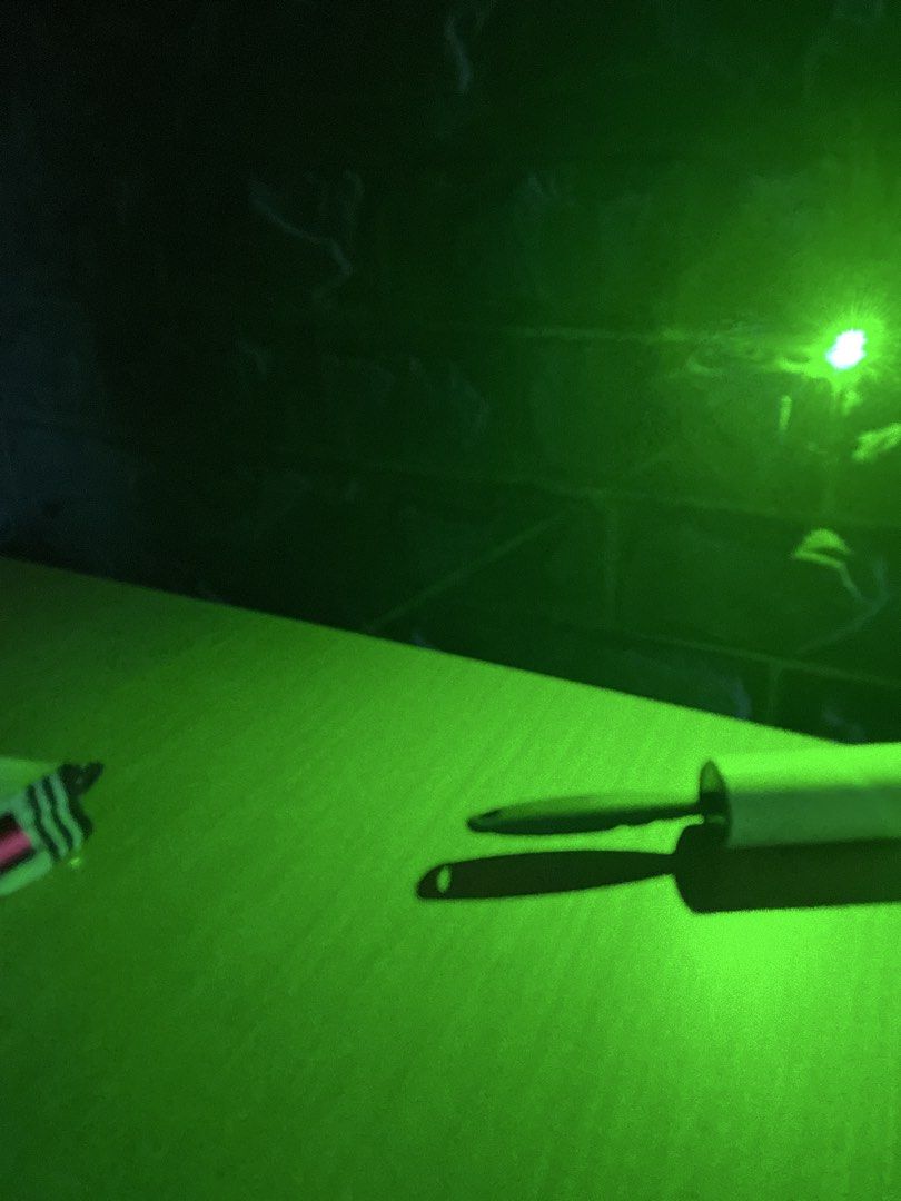green laser pointer (Category: Occasions & Party Supplies) located in Singapore. Submitted by hybersie._.sales (Listing ID 1454222832, Image 2). Description: new laser pointer can shoot very far very bright.