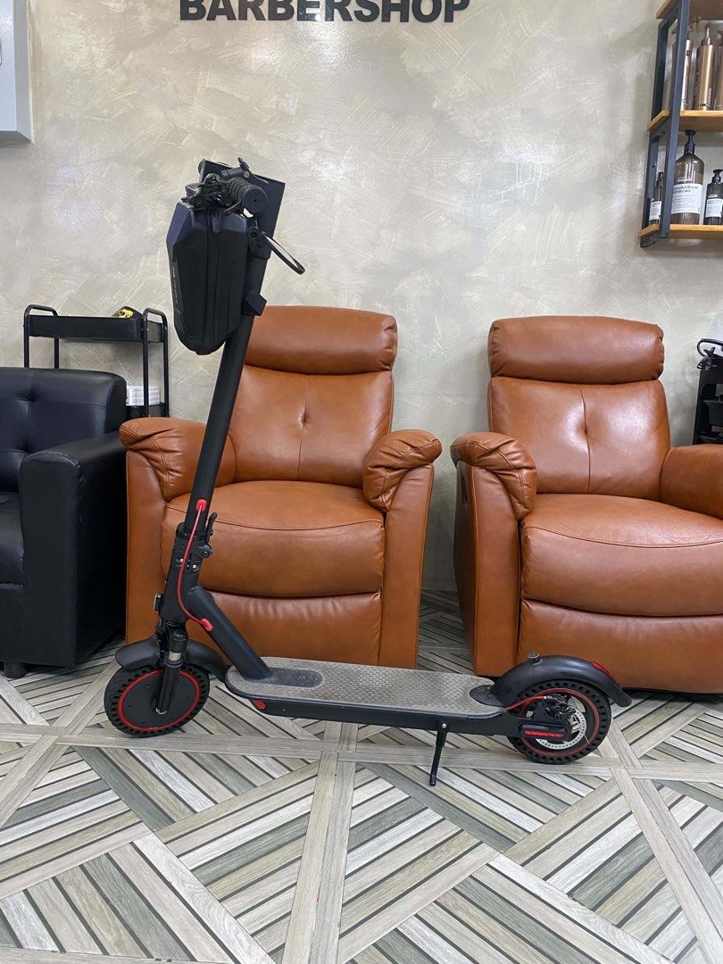 Hendersun M365 Electric Scooter (Category: Skates, Rollerblades & Scooters) located in Manila. Submitted by katchifu (Listing ID 1454338281, Image 2). Description: Helping a friend to sell his scooter Brand (Unit) : Hendersun M365 E-scooter ✅ Smooth and comfortable ride ✅ Foldable and easy to carry ✅ Front & rear disc brakes ✅ Perfect for daily commute, school, or errands ✅ Well-maintained and ready to use ✅ Original charger Can do meet up around