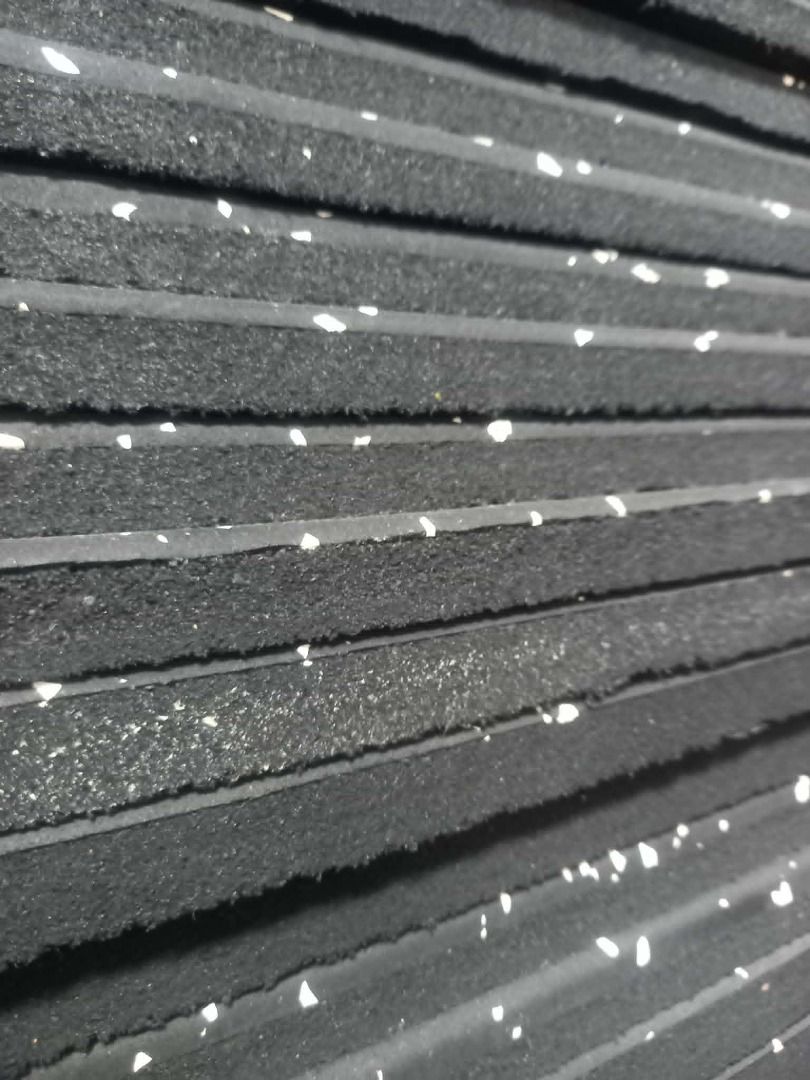 HIGH-DENSITY GYM MATS FOR SALE (Category: Exercise Mats) located in Caloocan City. Submitted by epicstar.b641f4 (Listing ID 1454212774, Image 3). Description: HIGH-DENSITY GYM MATS FOR SALE Protect your floors and improve your workouts with durable, high-density gym mats. Ideal for home gyms, commercial gyms, weightlifting, CrossFit, martial arts, and fitness training. Available Sizes: • 100 × 100 × 1.5cm • 100 × 100 × 2cm • 50 × 50 × 1.5cm • 50 